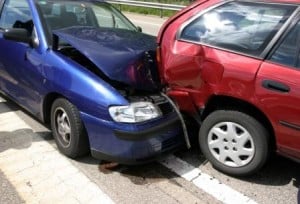 Image of two cars that have collided on PSA Insurance and Financial Services' website