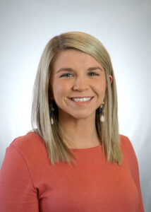 Kyra Contomanolis headshot