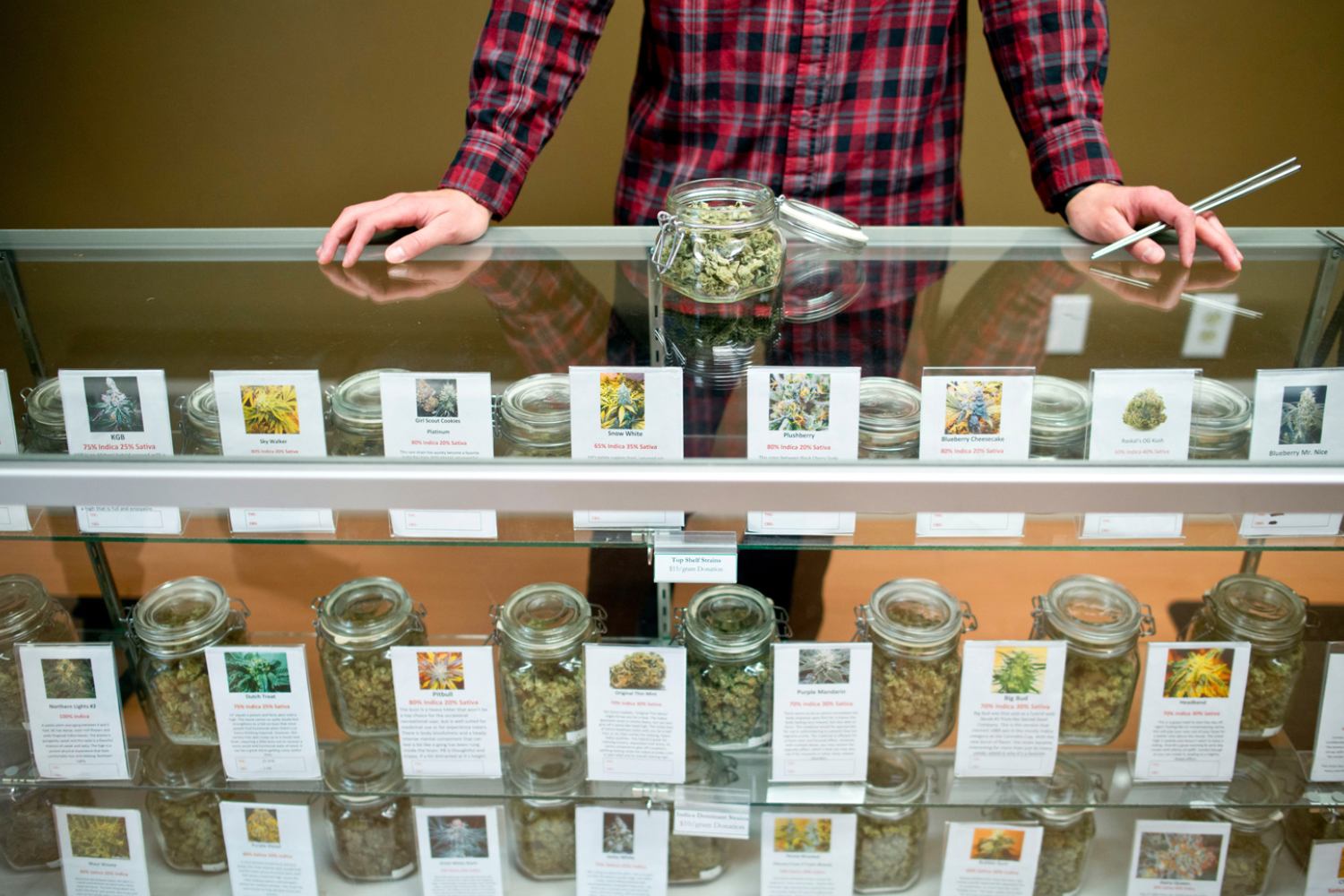 Image of a cannabis dispensary counter